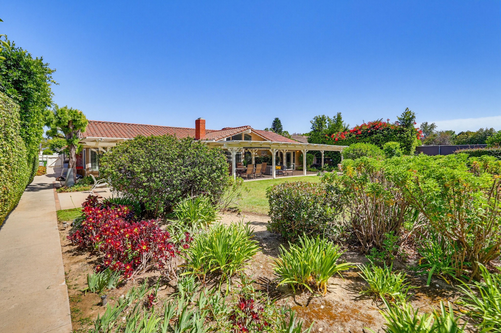 Virtual tour photo 116 of 117 for 9411 Balcom Ave