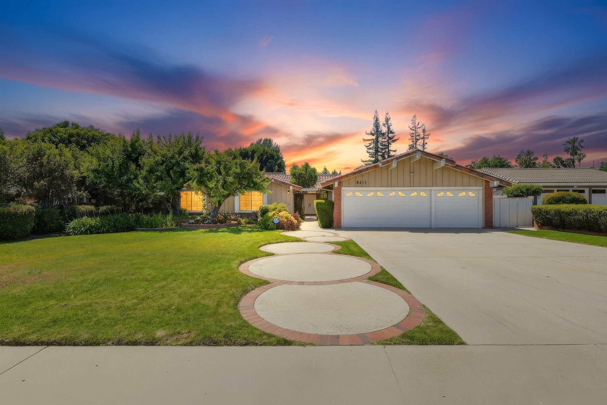 Virtual tour photo 118 of 117 for 9411 Balcom Ave