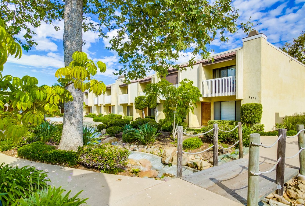 Virtual tour photo 1 of 38 for 9423 Gold Coast Dr