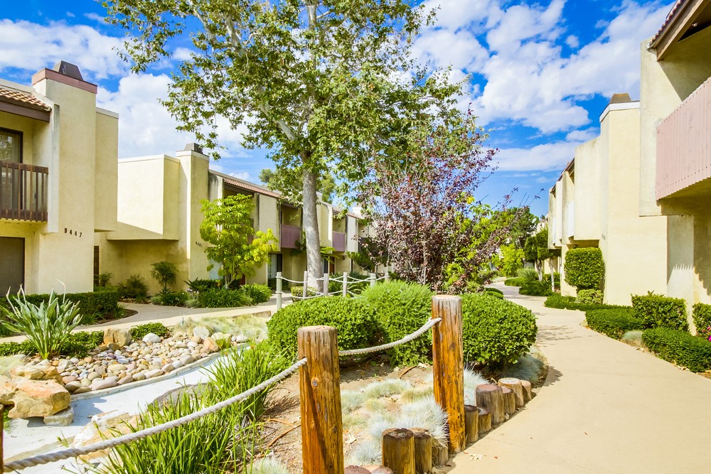 Virtual tour photo 6 of 38 for 9423 Gold Coast Dr