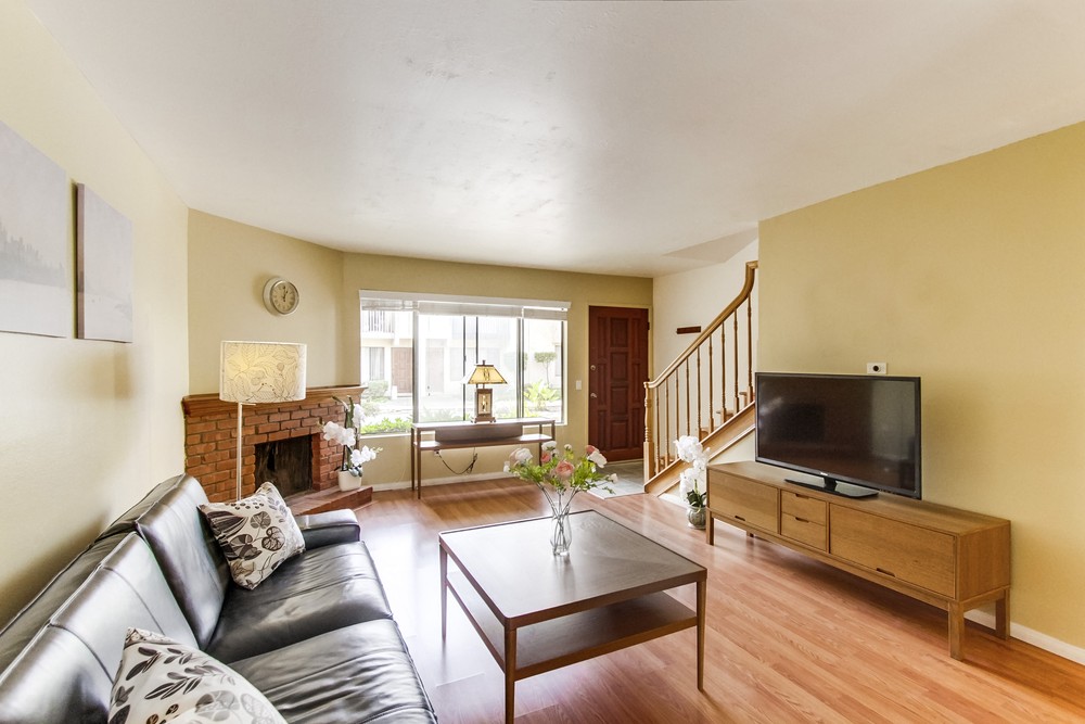 Virtual tour photo 7 of 38 for 9423 Gold Coast Dr