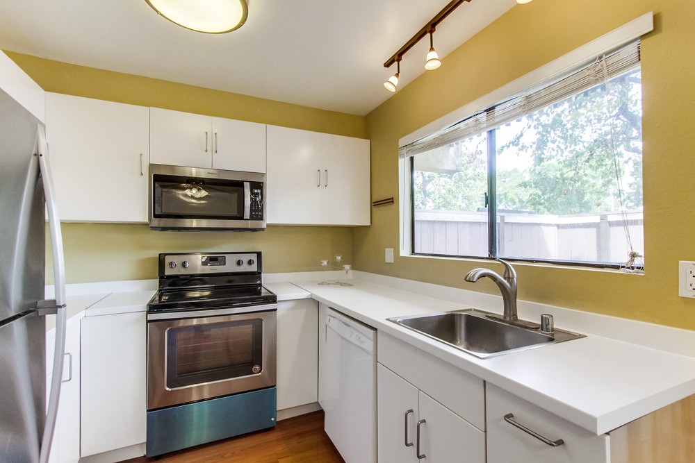 Virtual tour photo 15 of 38 for 9423 Gold Coast Dr