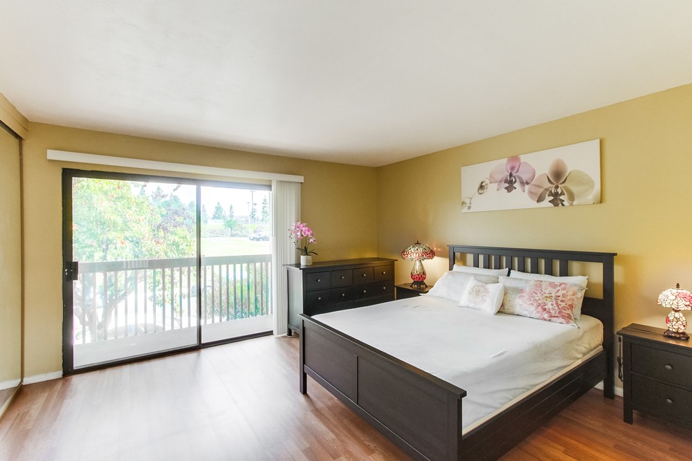 Virtual tour photo 17 of 38 for 9423 Gold Coast Dr