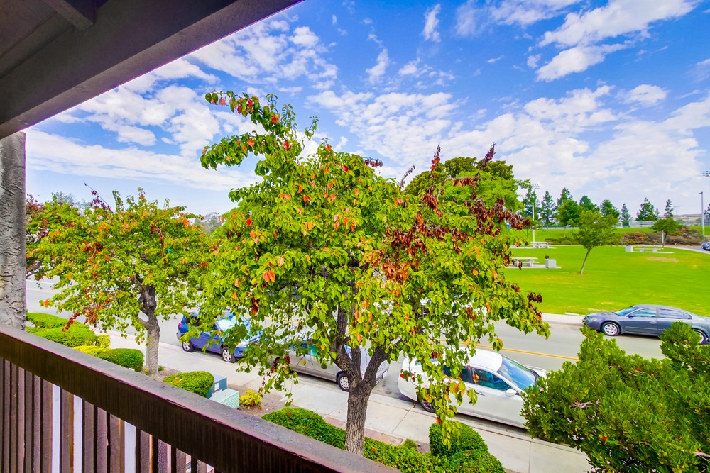 Virtual tour photo 22 of 38 for 9423 Gold Coast Dr