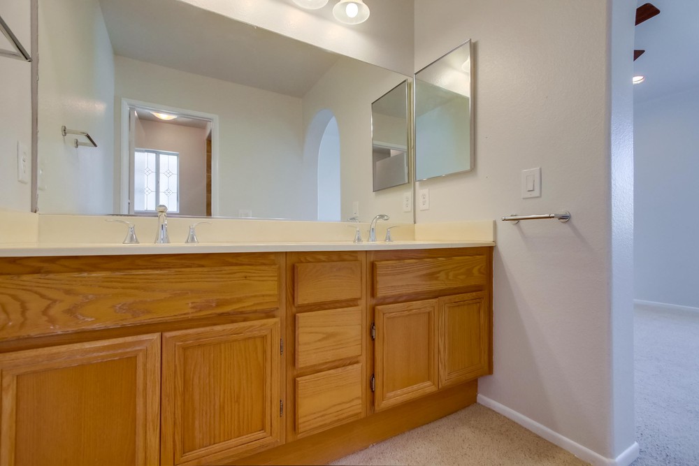 Virtual tour photo 28 of 40 for 9426 Galvin Ave
