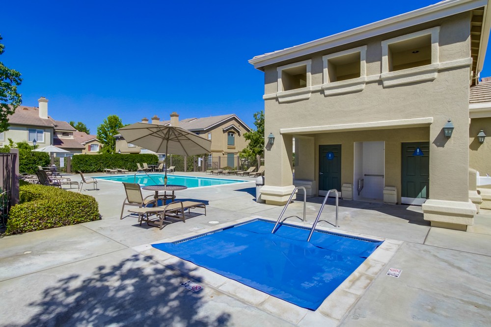 Virtual tour photo 28 of 34 for 9435 Questa Pointe