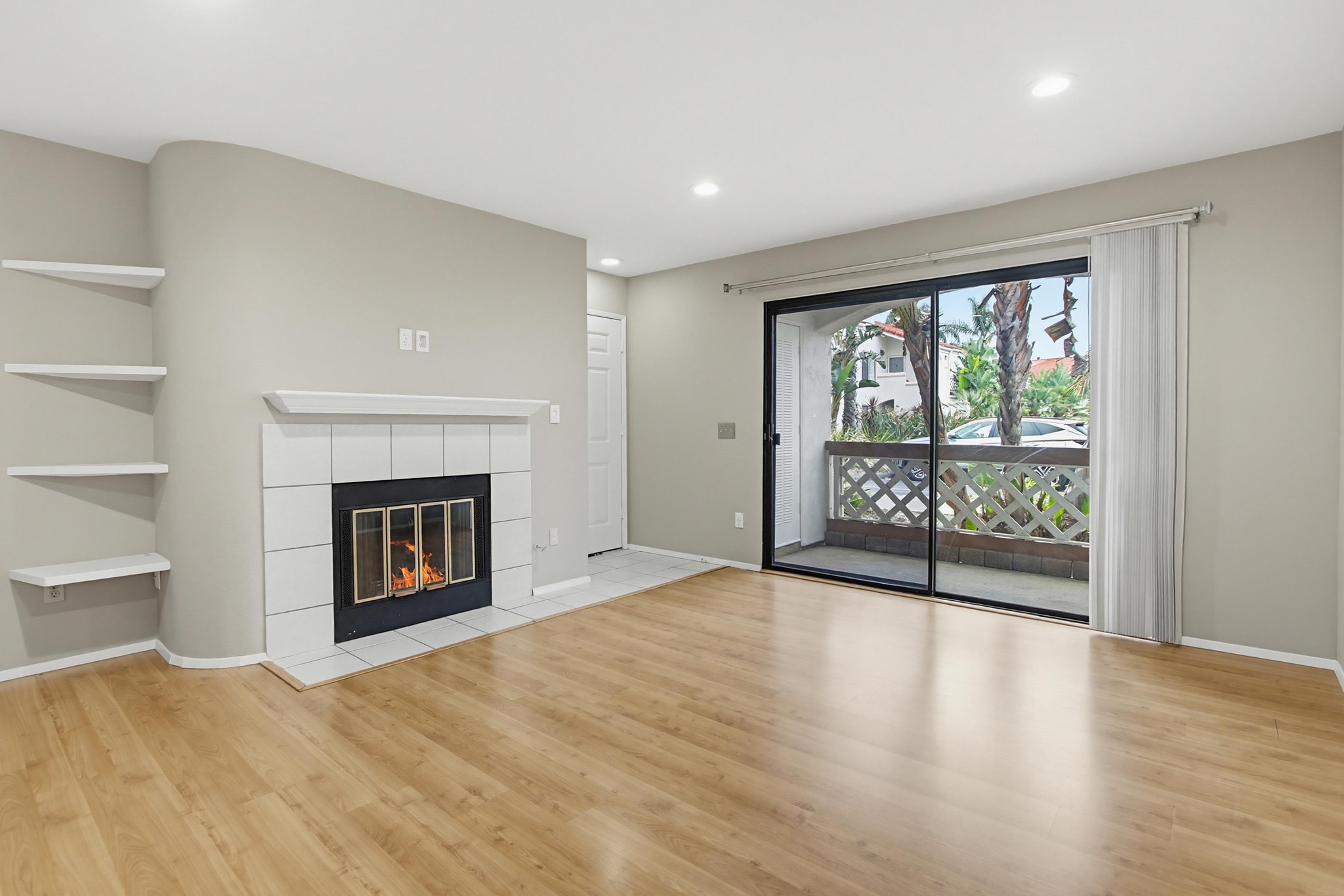 Virtual tour photo 9 of 45 for 9439 Fairgrove Ln UNIT 102