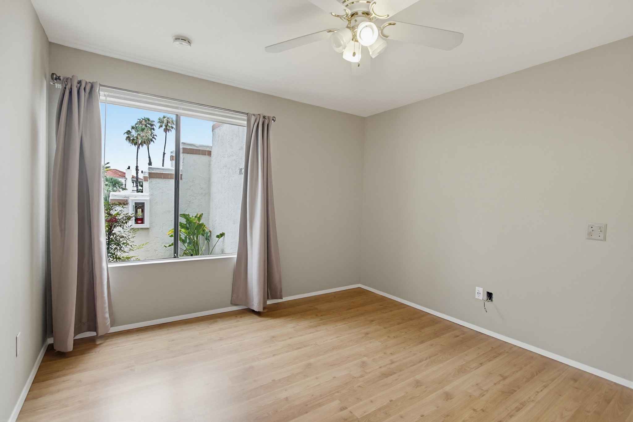 Virtual tour photo 21 of 45 for 9439 Fairgrove Ln UNIT 102