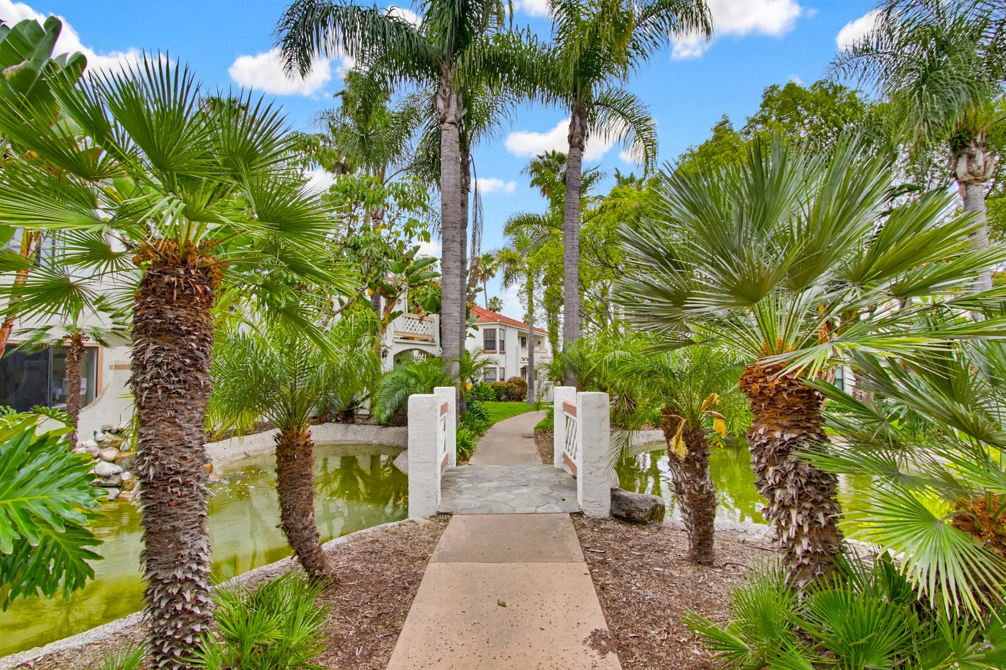 Virtual tour photo 39 of 45 for 9439 Fairgrove Ln UNIT 102
