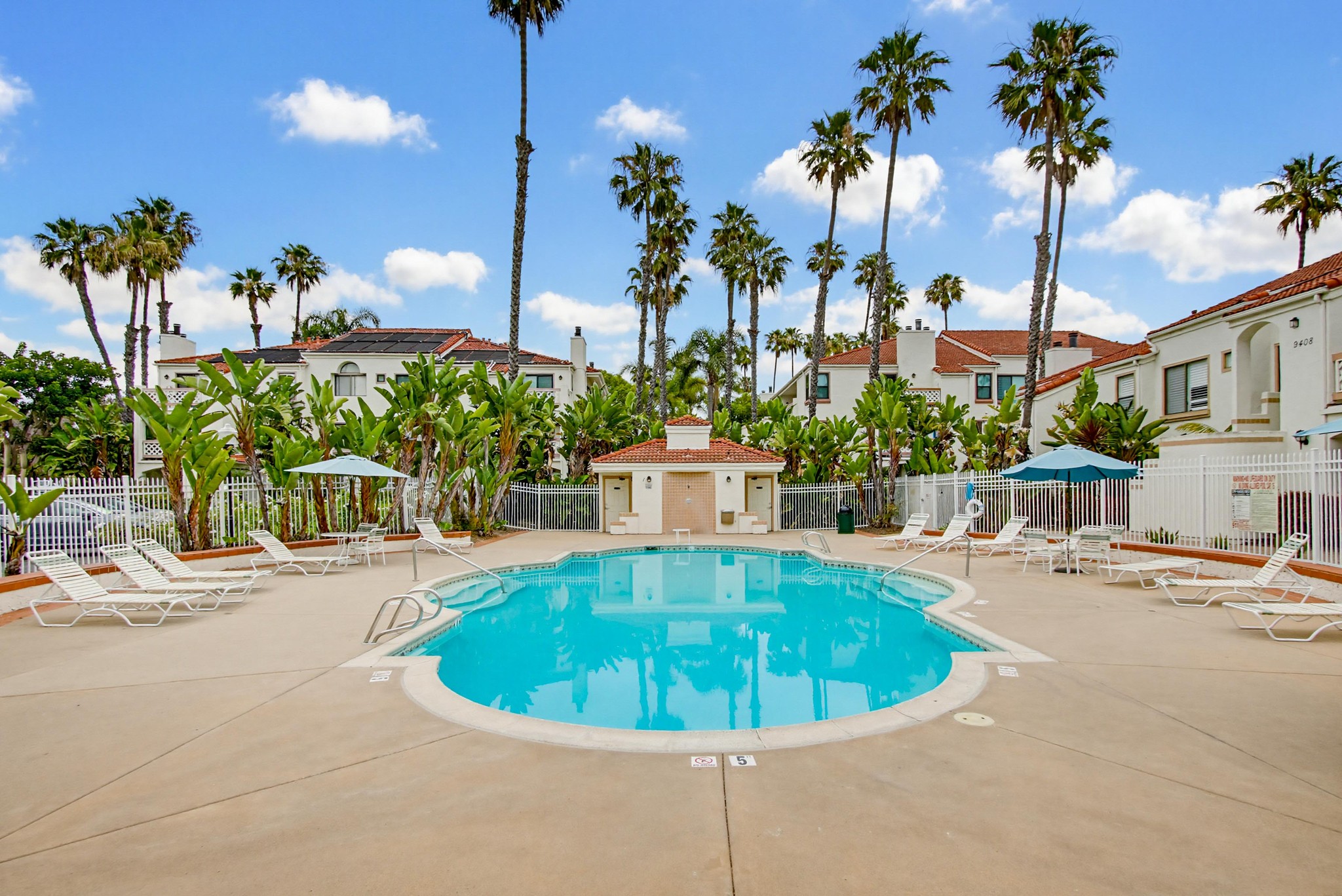 Virtual tour photo 43 of 45 for 9439 Fairgrove Ln UNIT 102