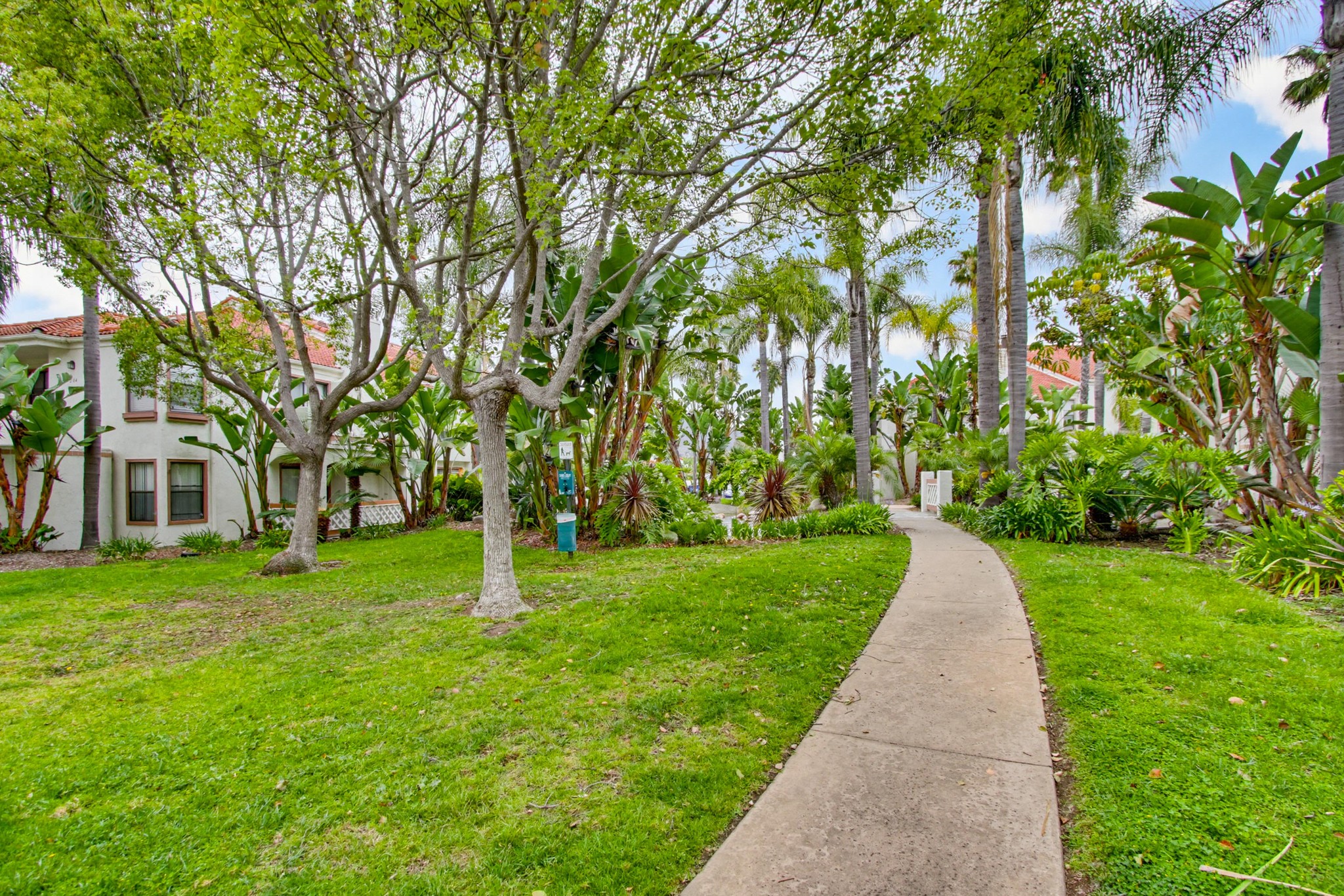 Virtual tour photo 45 of 45 for 9439 Fairgrove Ln UNIT 102