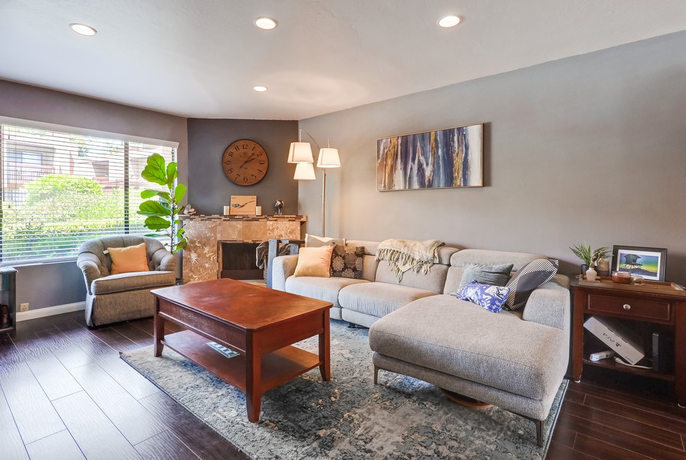 Virtual tour photo 5 of 36 for 9447 Gold Coast Dr UNIT G1