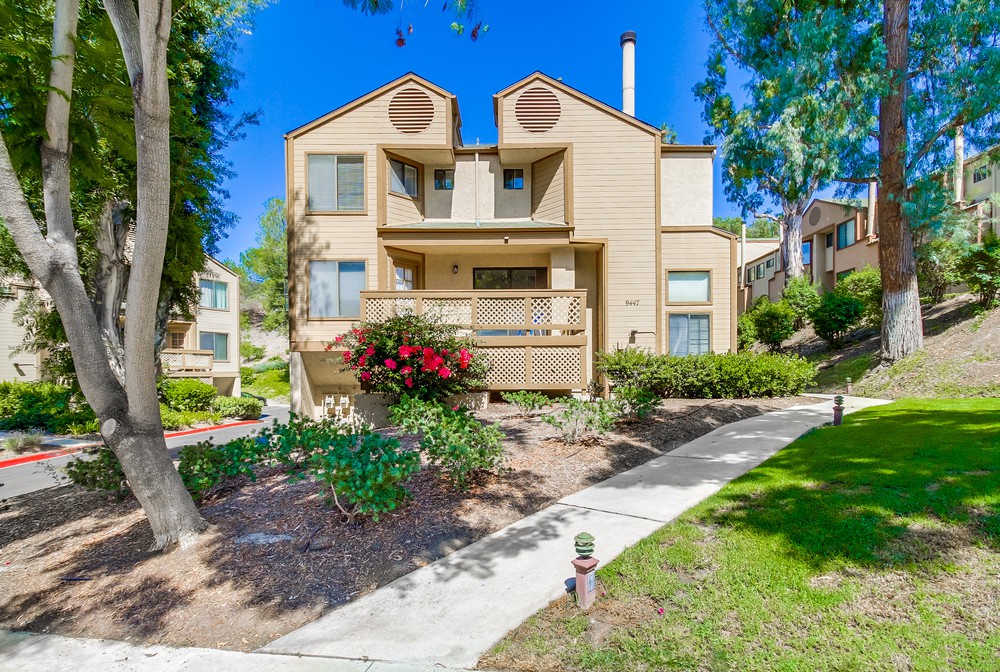 Virtual tour photo 4 of 59 for 9447 Lake Murray Blvd