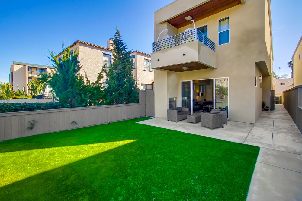 Virtual tour photo 5 of 78 for 945 Law St