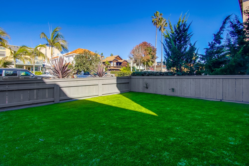 Virtual tour photo 6 of 78 for 945 Law St