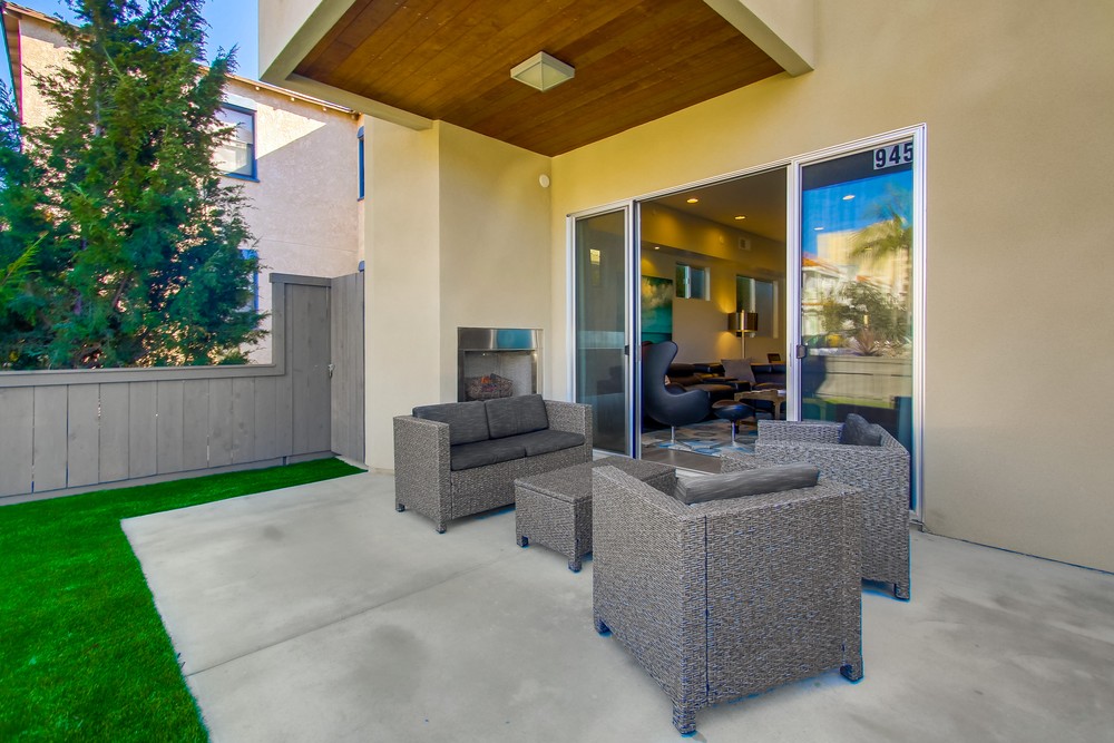Virtual tour photo 7 of 78 for 945 Law St