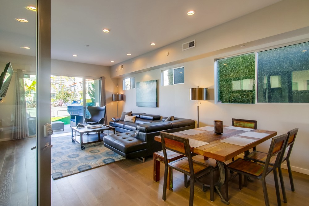 Virtual tour photo 12 of 78 for 945 Law St
