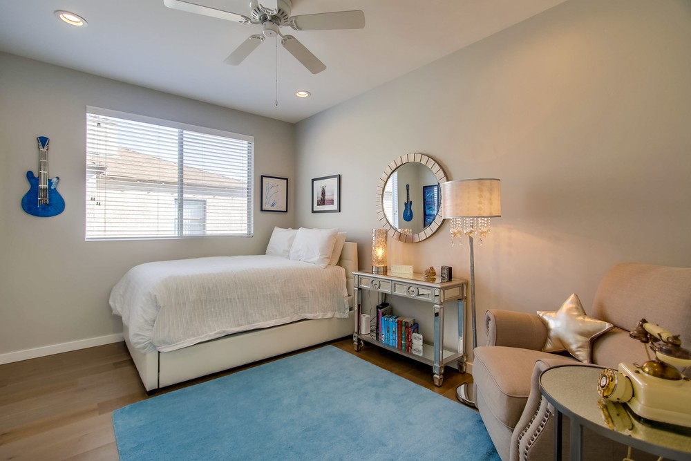 Virtual tour photo 42 of 78 for 945 Law St