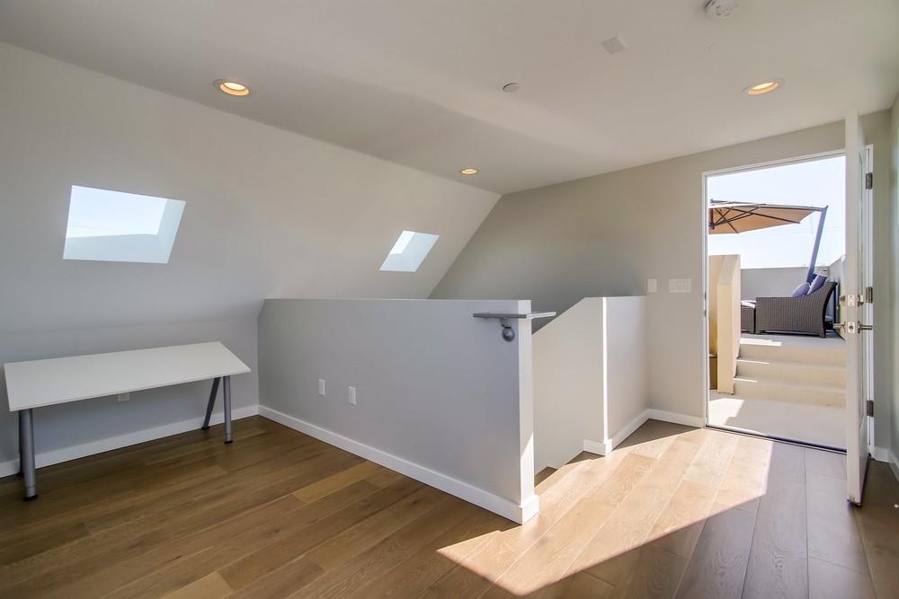 Virtual tour photo 50 of 78 for 945 Law St
