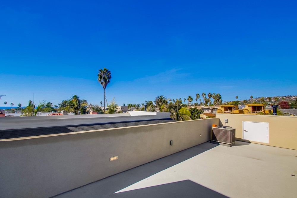Virtual tour photo 53 of 78 for 945 Law St