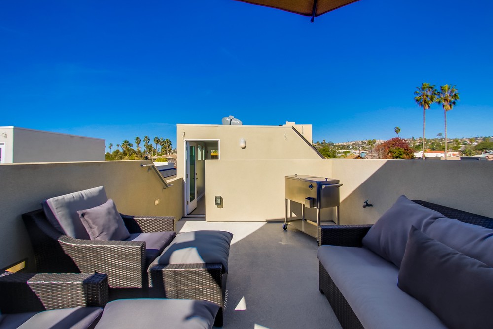 Virtual tour photo 61 of 78 for 945 Law St
