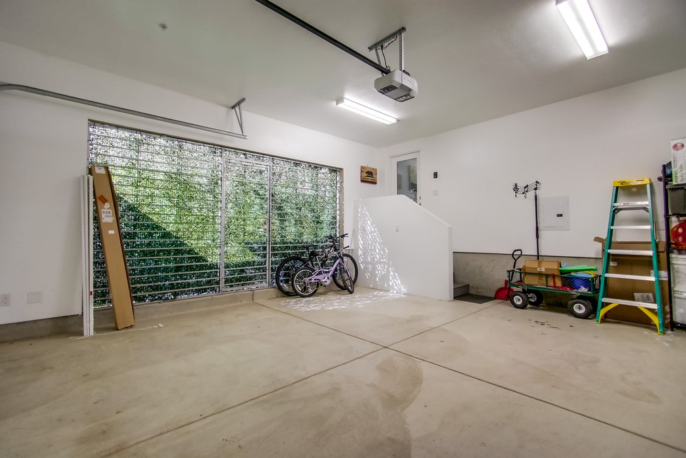 Virtual tour photo 72 of 78 for 945 Law St
