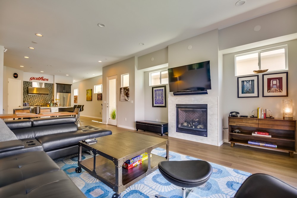 Virtual tour photo 12 of 59 for 945 Law St