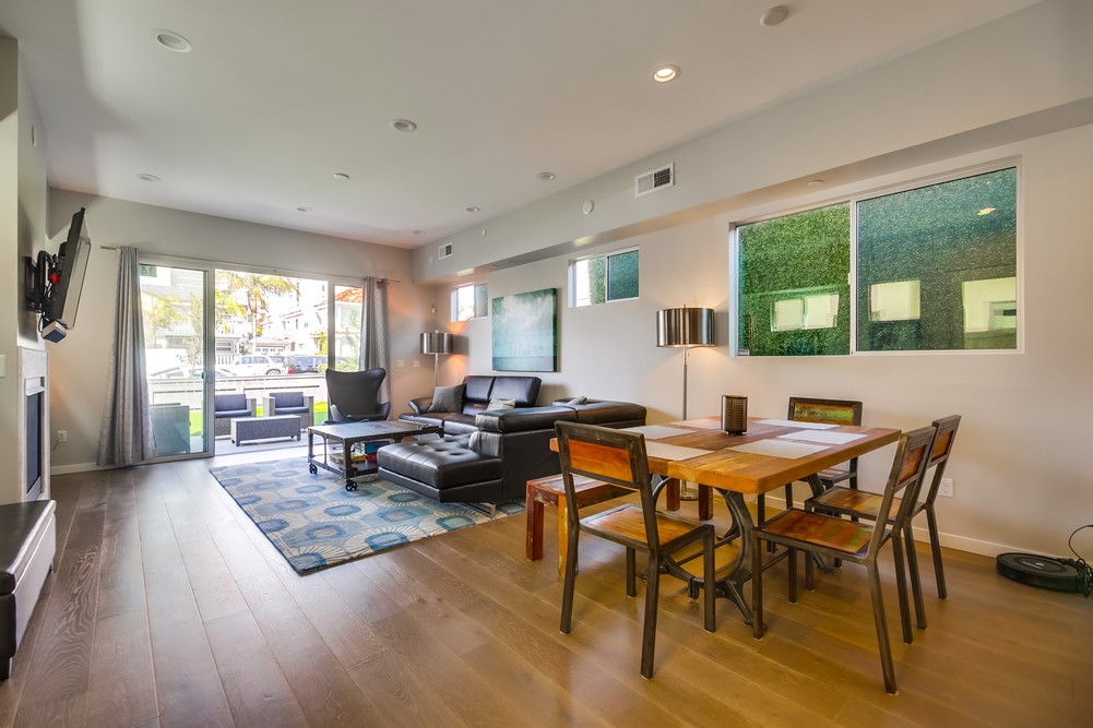 Virtual tour photo 15 of 59 for 945 Law St