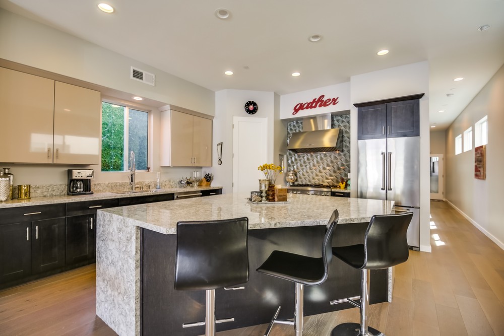 Virtual tour photo 17 of 59 for 945 Law St