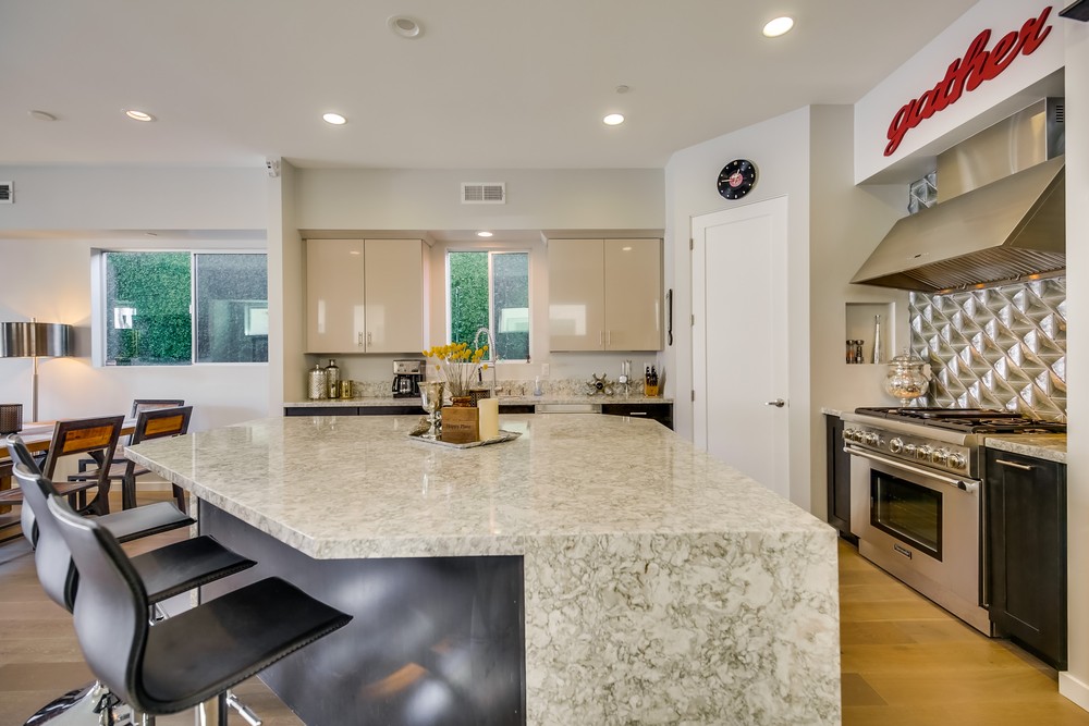 Virtual tour photo 18 of 59 for 945 Law St