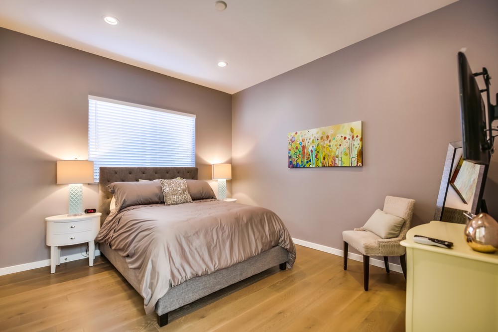 Virtual tour photo 24 of 59 for 945 Law St