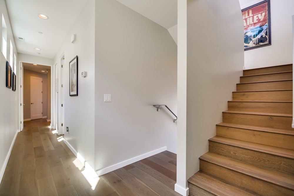 Virtual tour photo 29 of 59 for 945 Law St
