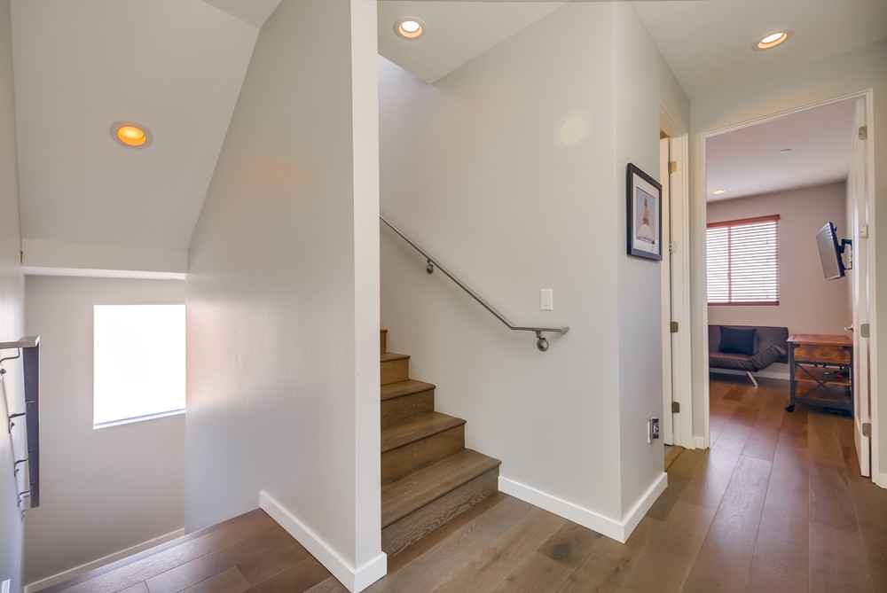 Virtual tour photo 30 of 59 for 945 Law St