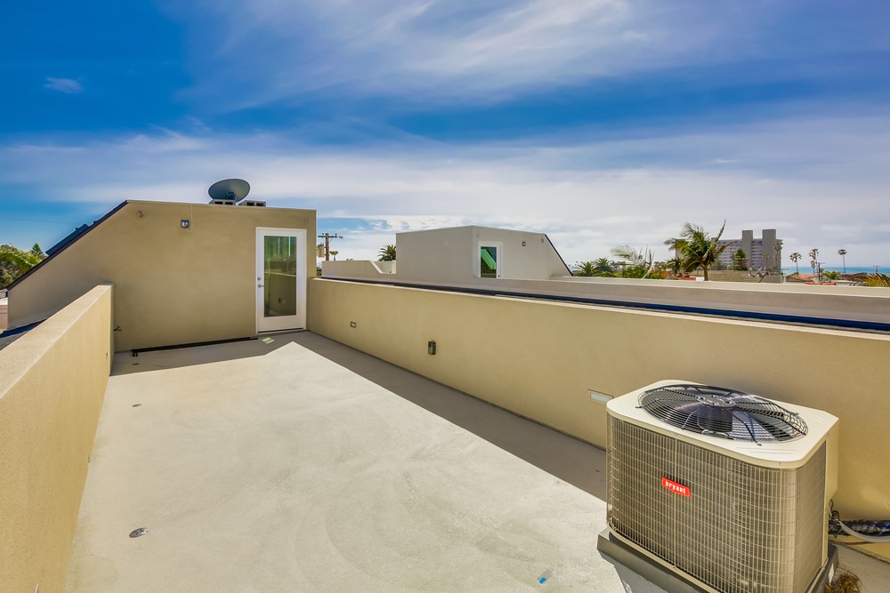 Virtual tour photo 50 of 59 for 945 Law St