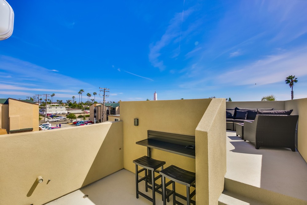 Virtual tour photo 52 of 59 for 945 Law St