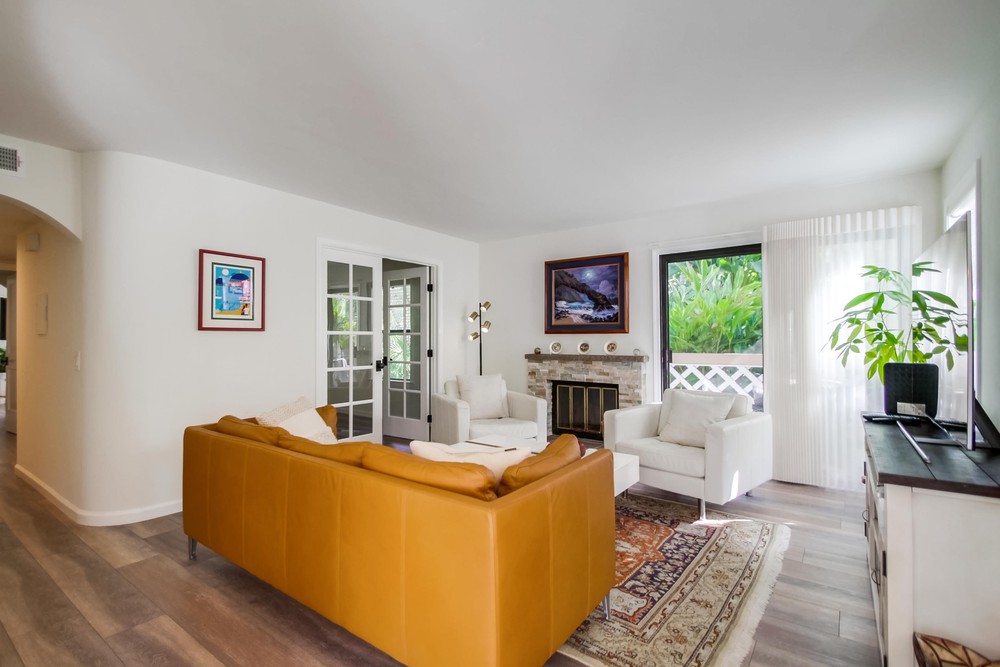 Virtual tour photo 4 of 47 for 9459 Fairgrove Ln UNIT 105