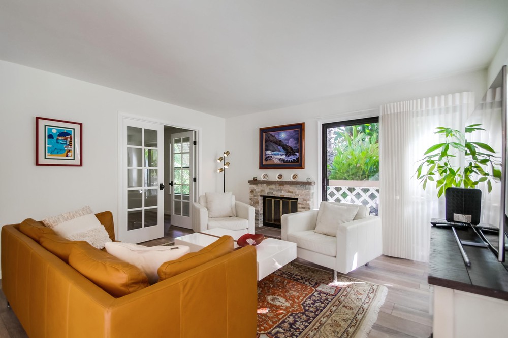 Virtual tour photo 5 of 47 for 9459 Fairgrove Ln UNIT 105