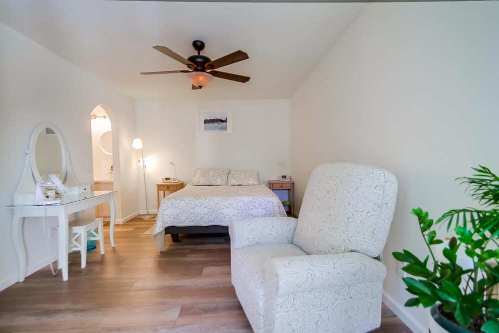 Virtual tour photo 21 of 47 for 9459 Fairgrove Ln UNIT 105