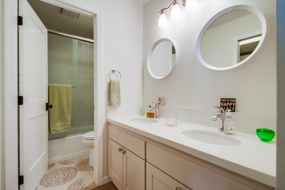 Virtual tour photo 25 of 47 for 9459 Fairgrove Ln UNIT 105