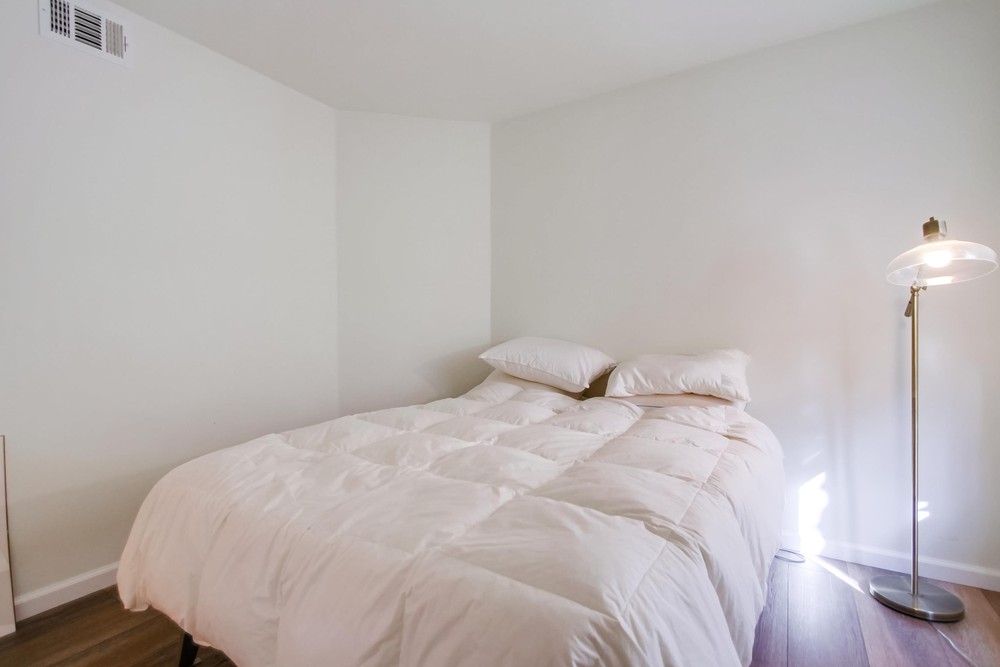 Virtual tour photo 33 of 47 for 9459 Fairgrove Ln UNIT 105