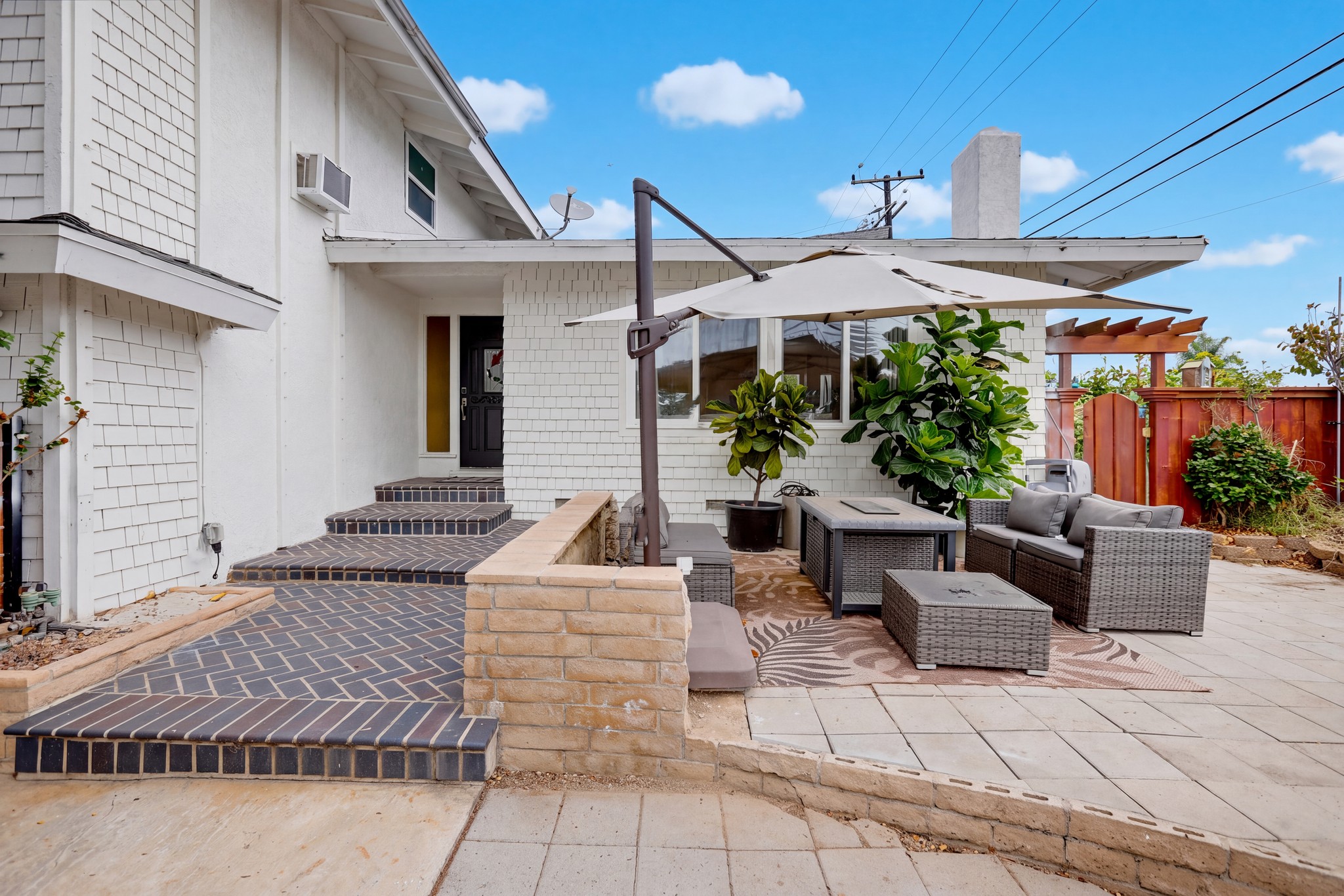 Virtual tour photo 7 of 64 for 9471 Mokihana Dr