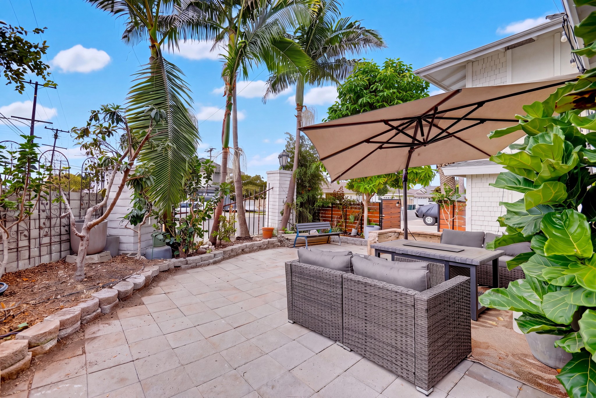 Virtual tour photo 10 of 64 for 9471 Mokihana Dr