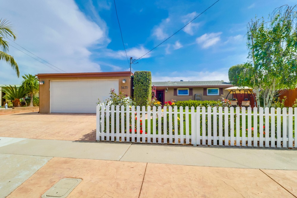 Virtual tour photo 3 of 76 for 9479 Yolanda Ave