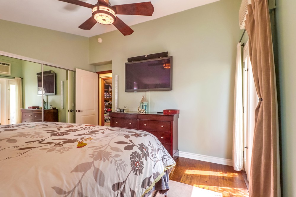 Virtual tour photo 36 of 76 for 9479 Yolanda Ave