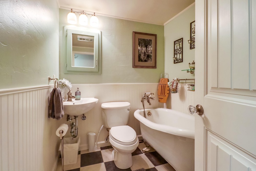 Virtual tour photo 43 of 76 for 9479 Yolanda Ave