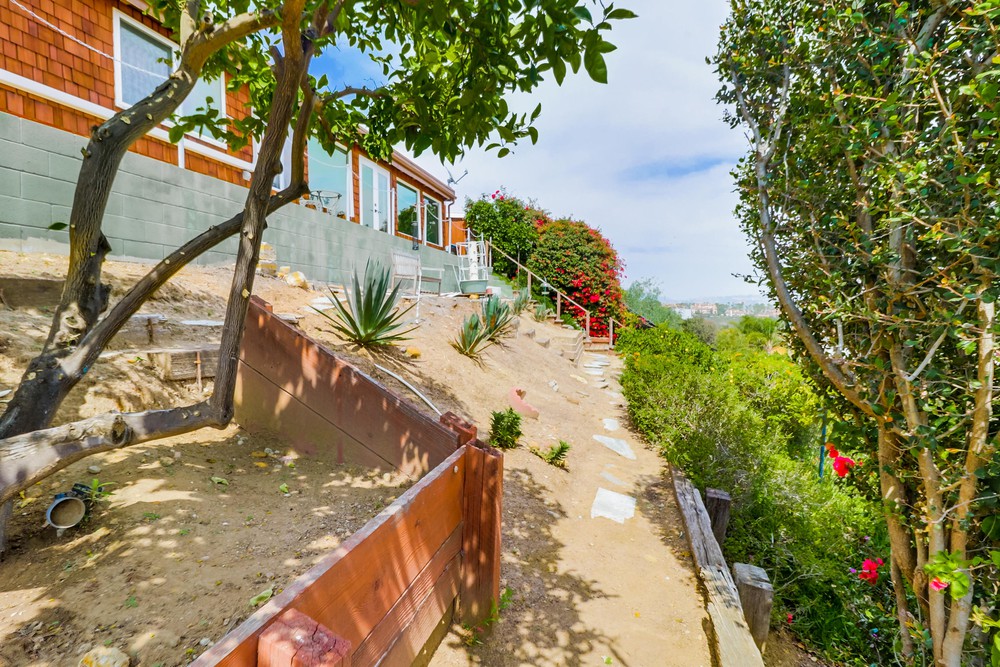 Virtual tour photo 63 of 76 for 9479 Yolanda Ave
