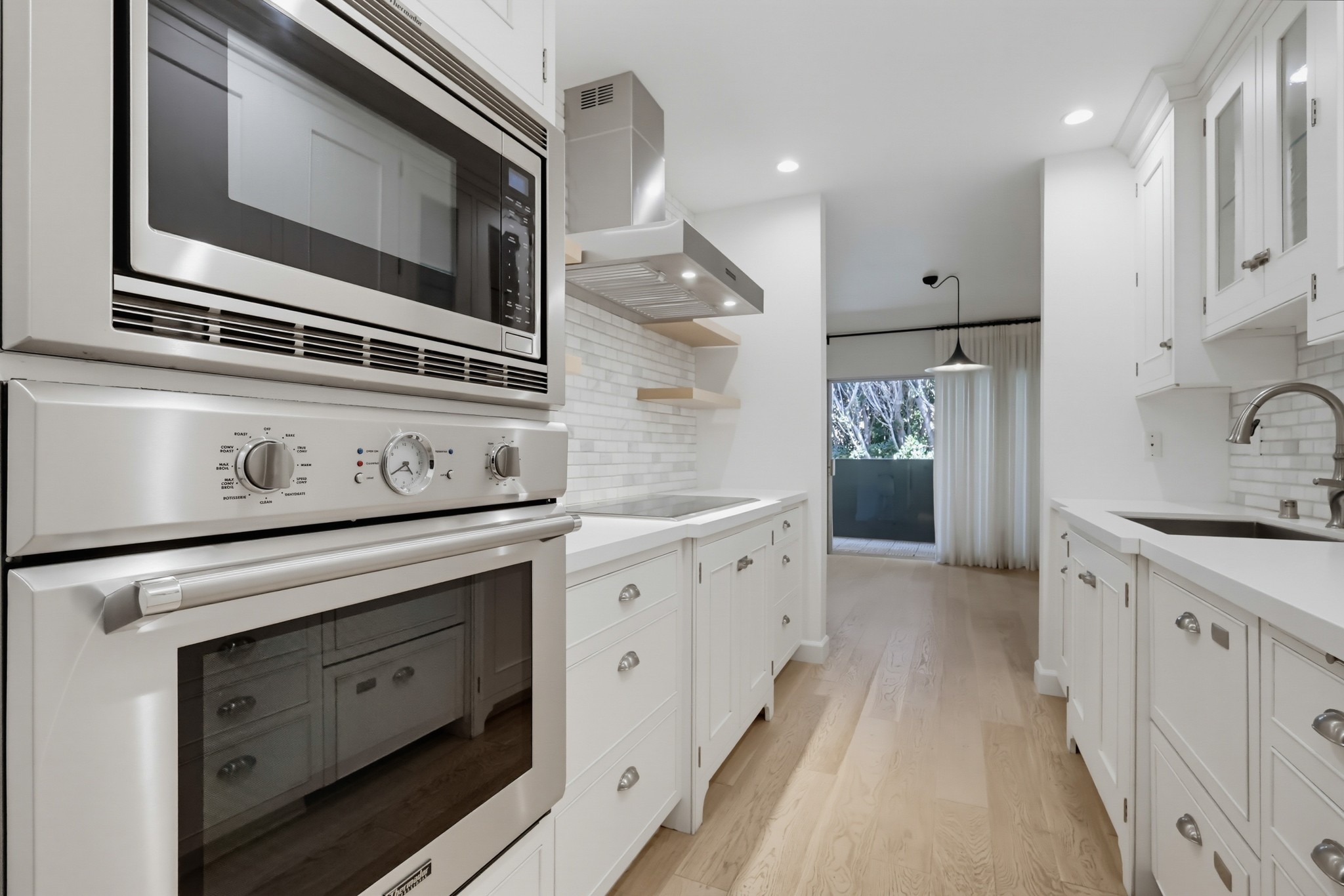 Virtual tour photo 22 of 62 for 949 Kings Rd Apt 308