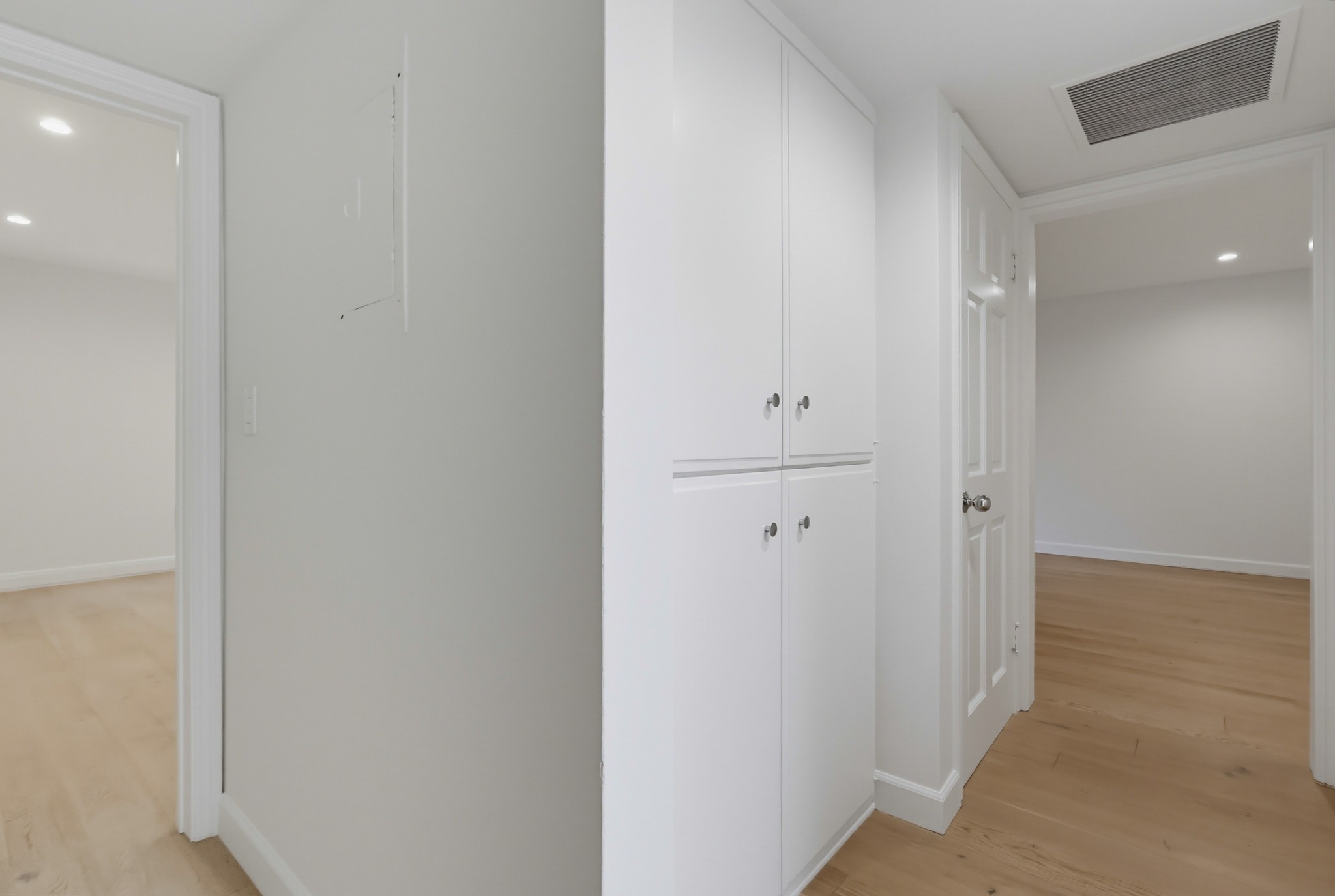 Virtual tour photo 31 of 62 for 949 Kings Rd Apt 308