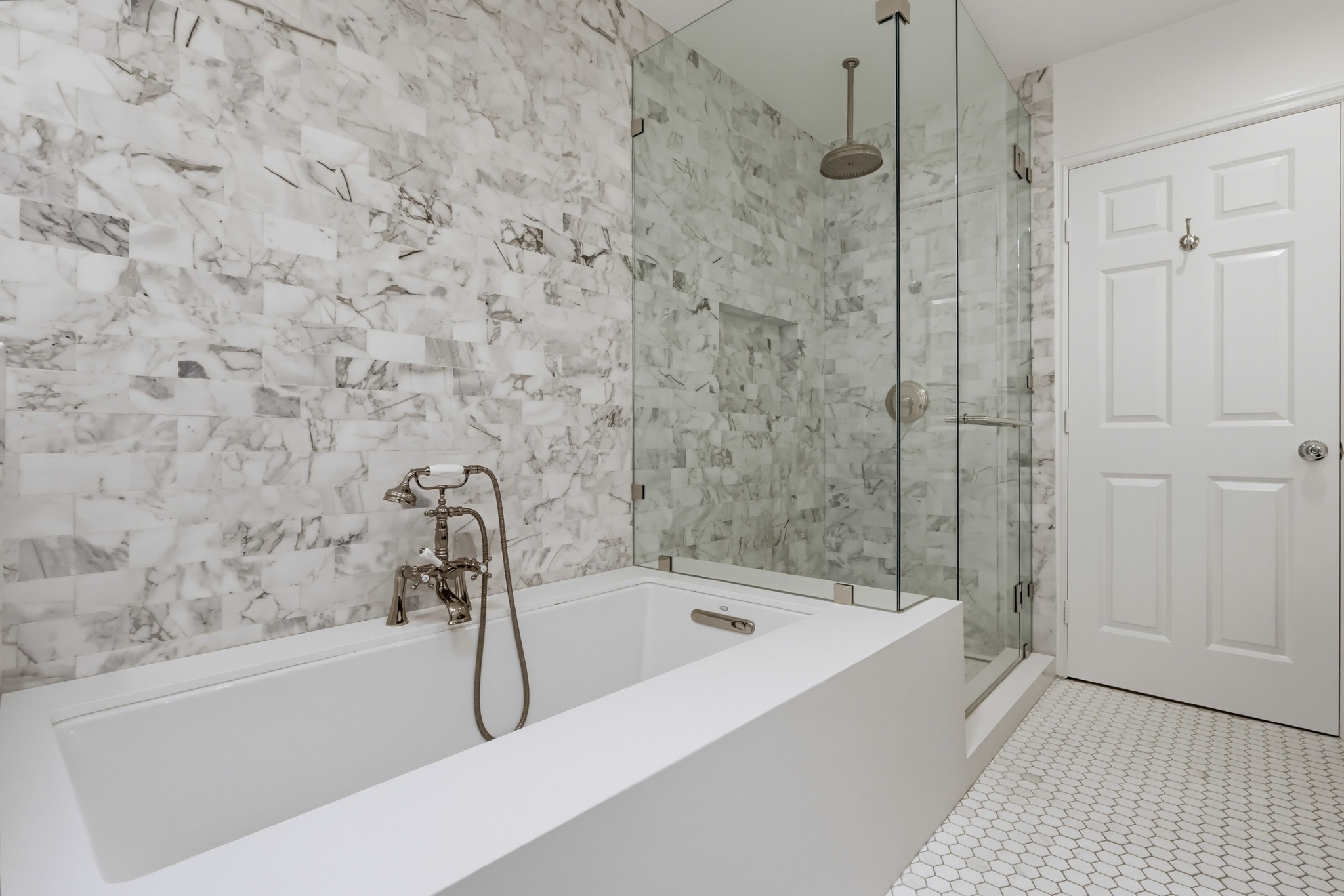 Virtual tour photo 49 of 62 for 949 Kings Rd Apt 308