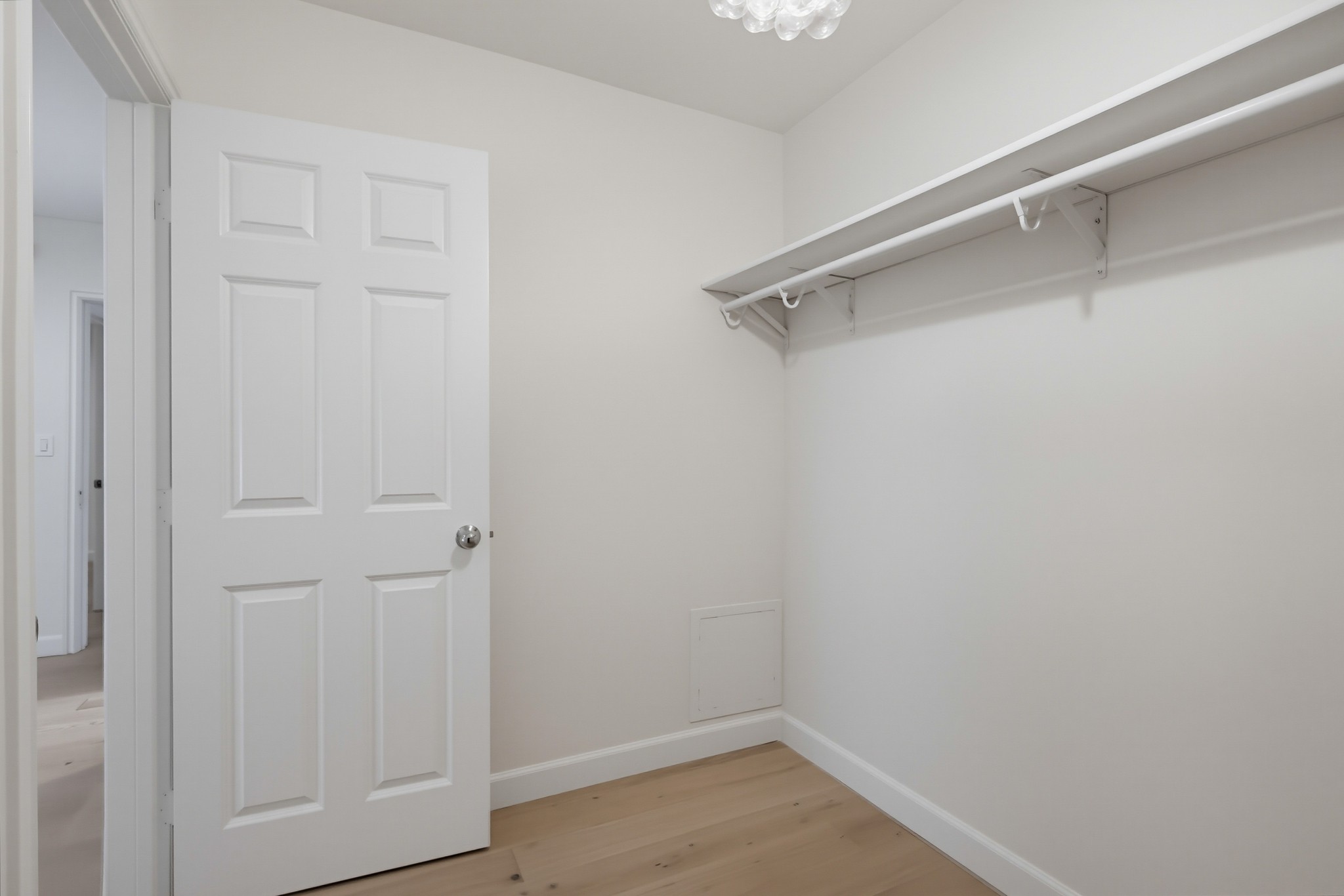 Virtual tour photo 52 of 62 for 949 Kings Rd Apt 308